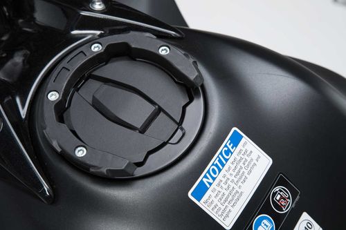 Noir. Kawasaki Z650 (16-22), Ninja 650 (16-).