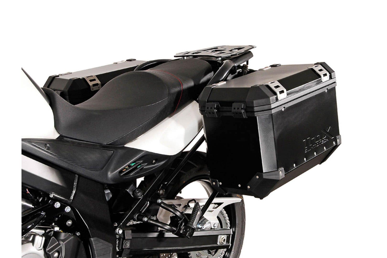 Black. Suzuki DL 650 (11-16).