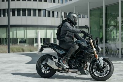 The BEST motorcycle backpack for comfort and style
