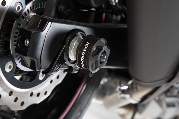 Roulettes de protection pour bras oscillant Noir. Suzuki GSX-S750 (16-).