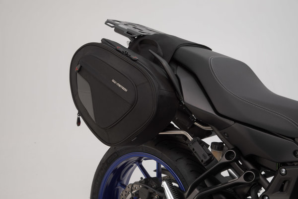 Sacoches latérales BLAZE Noir/Gris. Yamaha MT-07 / Moto Cage / Tracer.