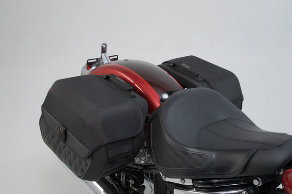 Système de sacoches latérales LH2/LH1 Legend Gear 25,5/19,5 l. Harley-Davidson Softail Deluxe (17-).