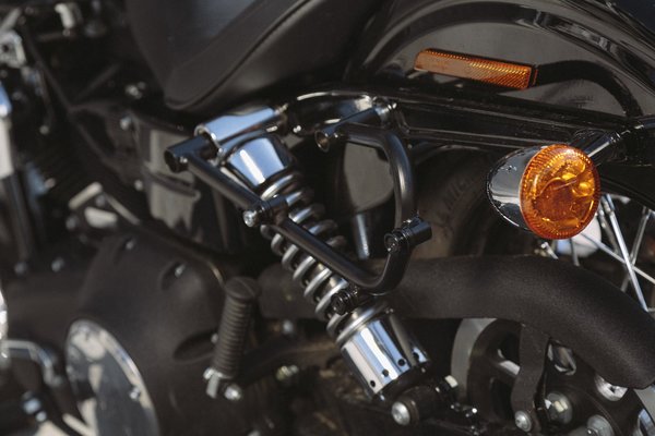 Legend Gear set sacoches latérales LC Harley-Davidson Dyna Low Rider, Street Bob (09-).