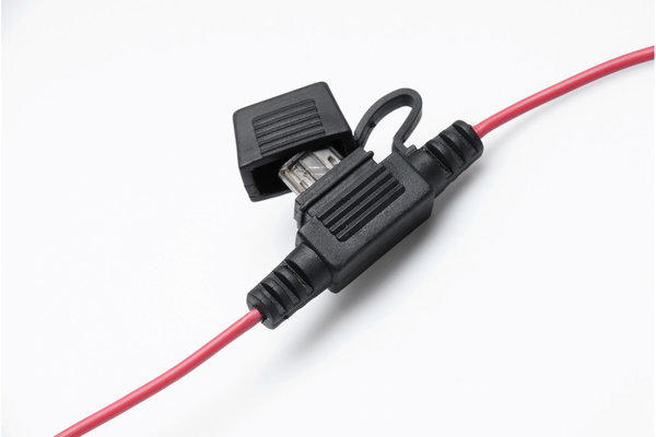 Cigarette lighter socket with cable harness Water-resistant. Cable 160 cm length. 12 V.