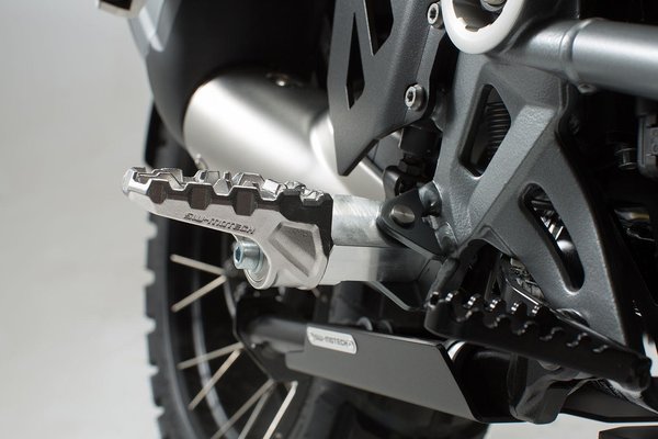 EVO footrest kit Silver/black. Honda / Suzuki / KTM models.