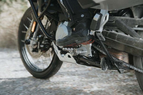Kit de repose-pieds EVO Gris/noir. Modèles Honda / Suzuki / KTM.