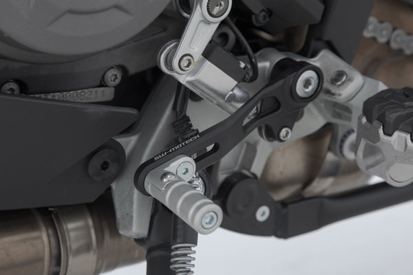Gear lever Ducati Multistrada 950 (18-)/1260 (17-)/V2 (21-).