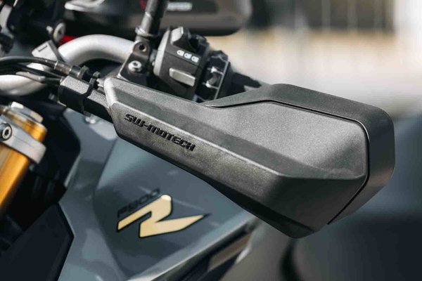 Kit de protectores de manos Sport Negro. Modelos Ducati / KTM / BMW.
