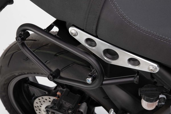 SLC side carrier right Yamaha XSR 900 (15-21).