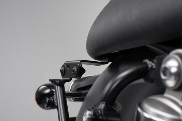 Adapter for SLC side carrier right For Bonneville T100/120 (15-) w/o pass. grab rail.