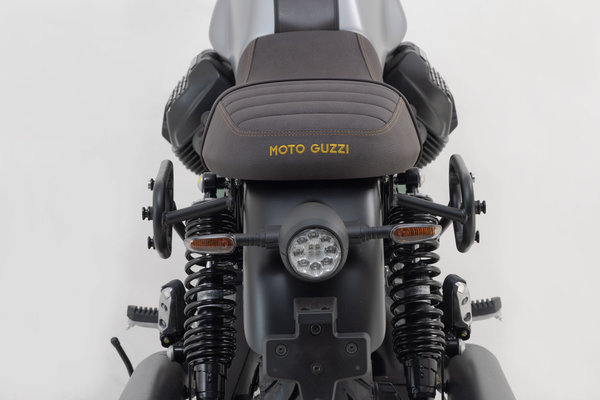 Support latéral gauche SLC Moto Guzzi V7 IV Special / Stone (20-).