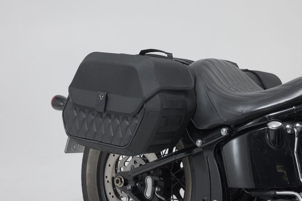 Support latéral SLH gauche LH1 Harley-Davidson Softail Slim (12-17). Pour LH1.