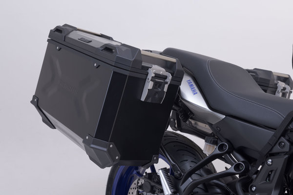 TRAX ADV aluminium case system Black. 45/45 l. Yamaha MT-07 Tracer (16-).