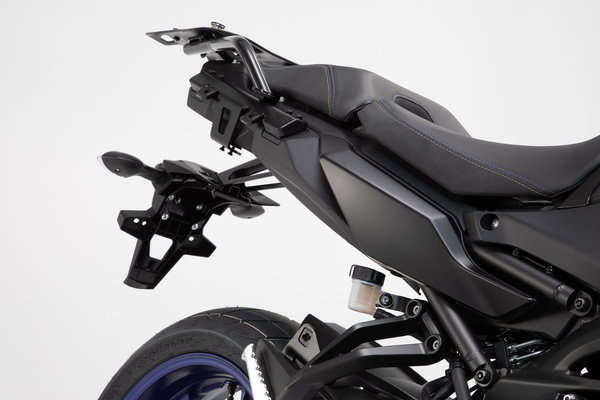 Soporte lateral PRO Negro. Yamaha MT-09 Tracer, Tracer 900/GT (17-20).