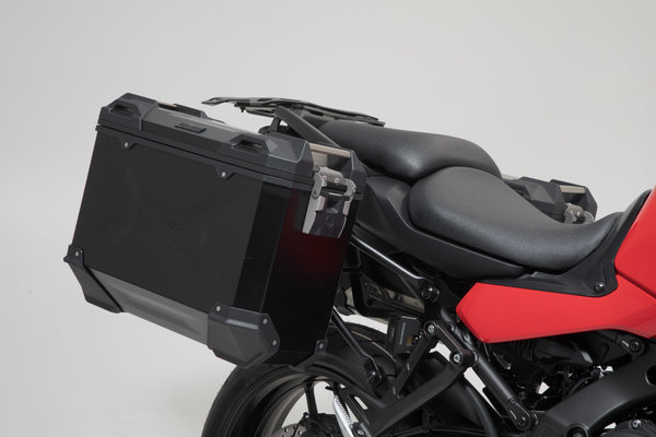 Sistema de maletas TRAX ADV Negro. 37/37 l. Modelos Yamaha Tracer 9 (20-).