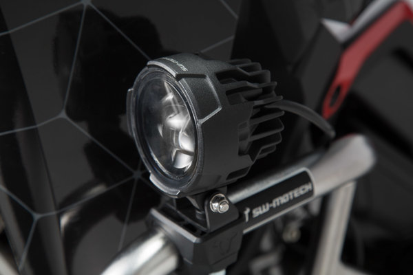 EVO Kit de feux longue portée universel Noir. Avec étriers de fixation pour phares.