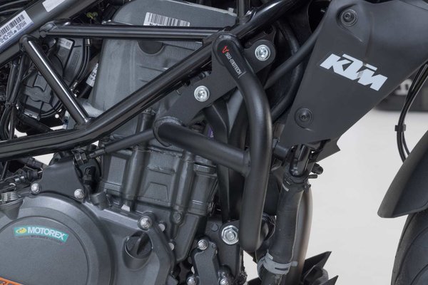 Protecciones laterales de motor Negro. KTM 390 Duke (13-23).