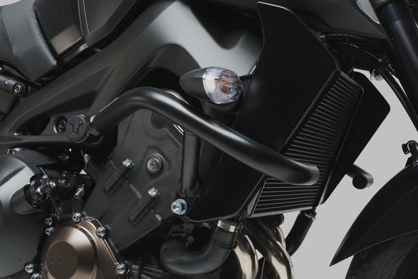 Protecciones laterales de motor Negro. Yamaha MT-09 (16-20) / SP (17-20).